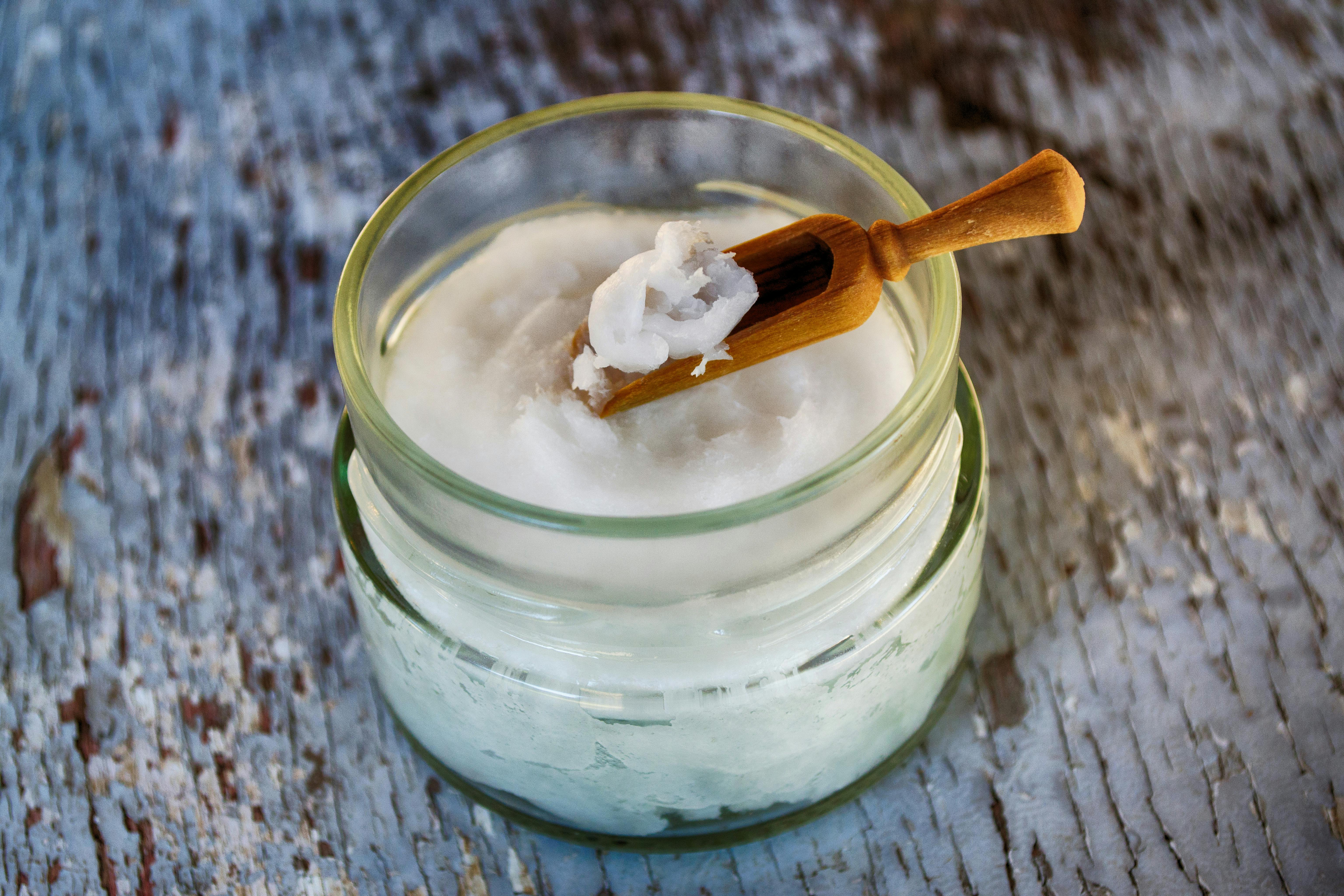8 Benefits of Coconut Oil Hair Food