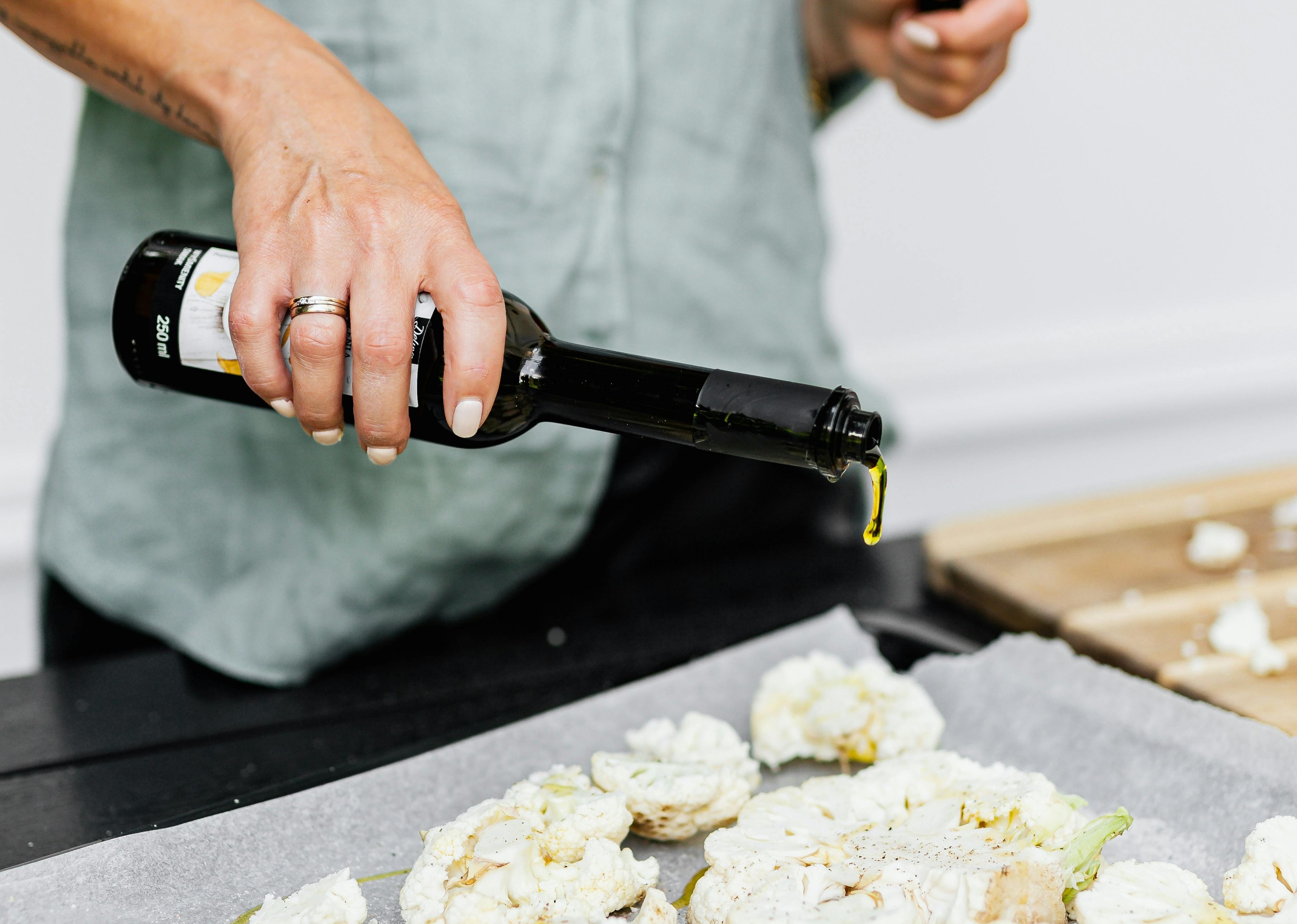 6 Healthy Sesame Oil Substitutes!