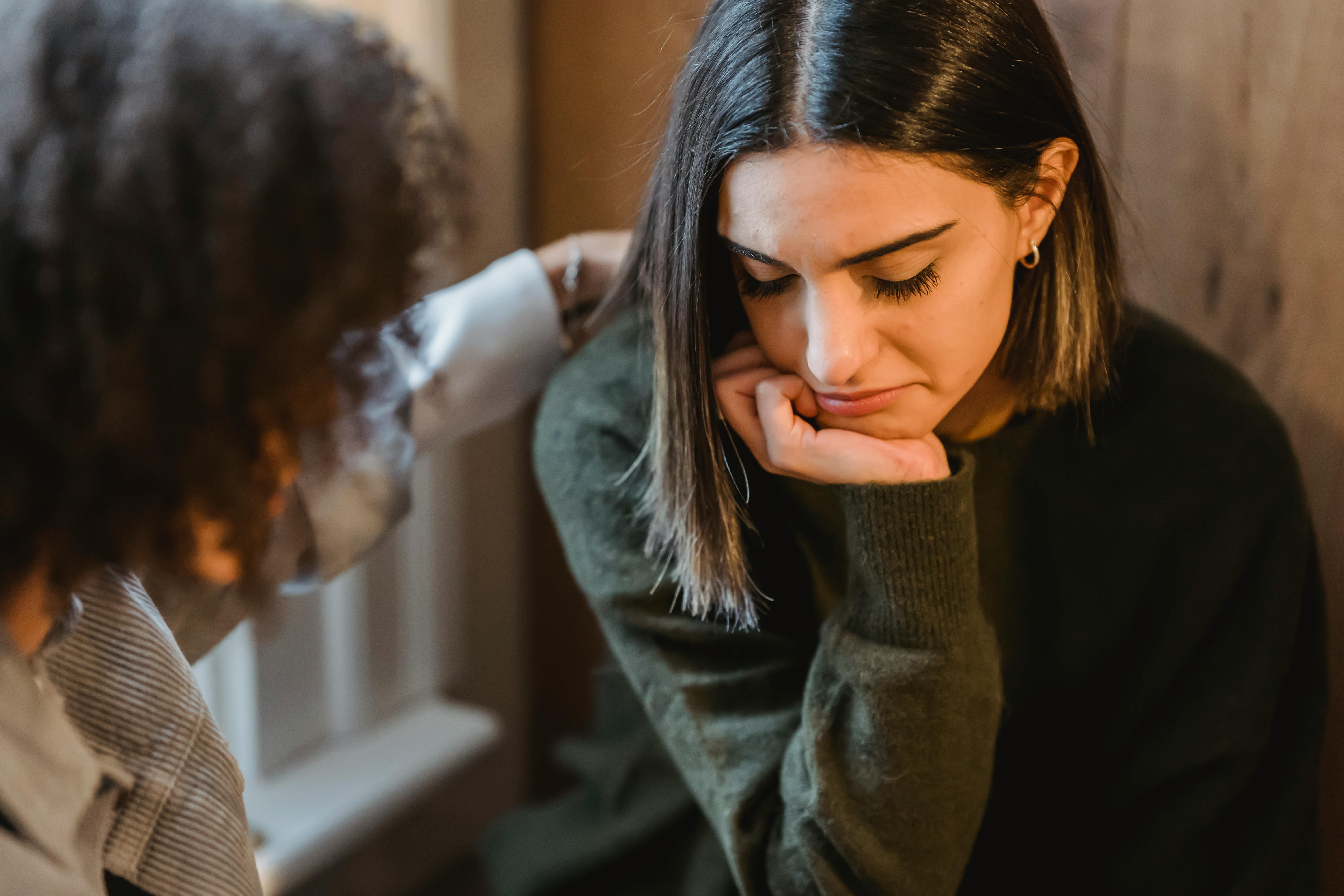 7 Tips for Navigating Relationships in Grief