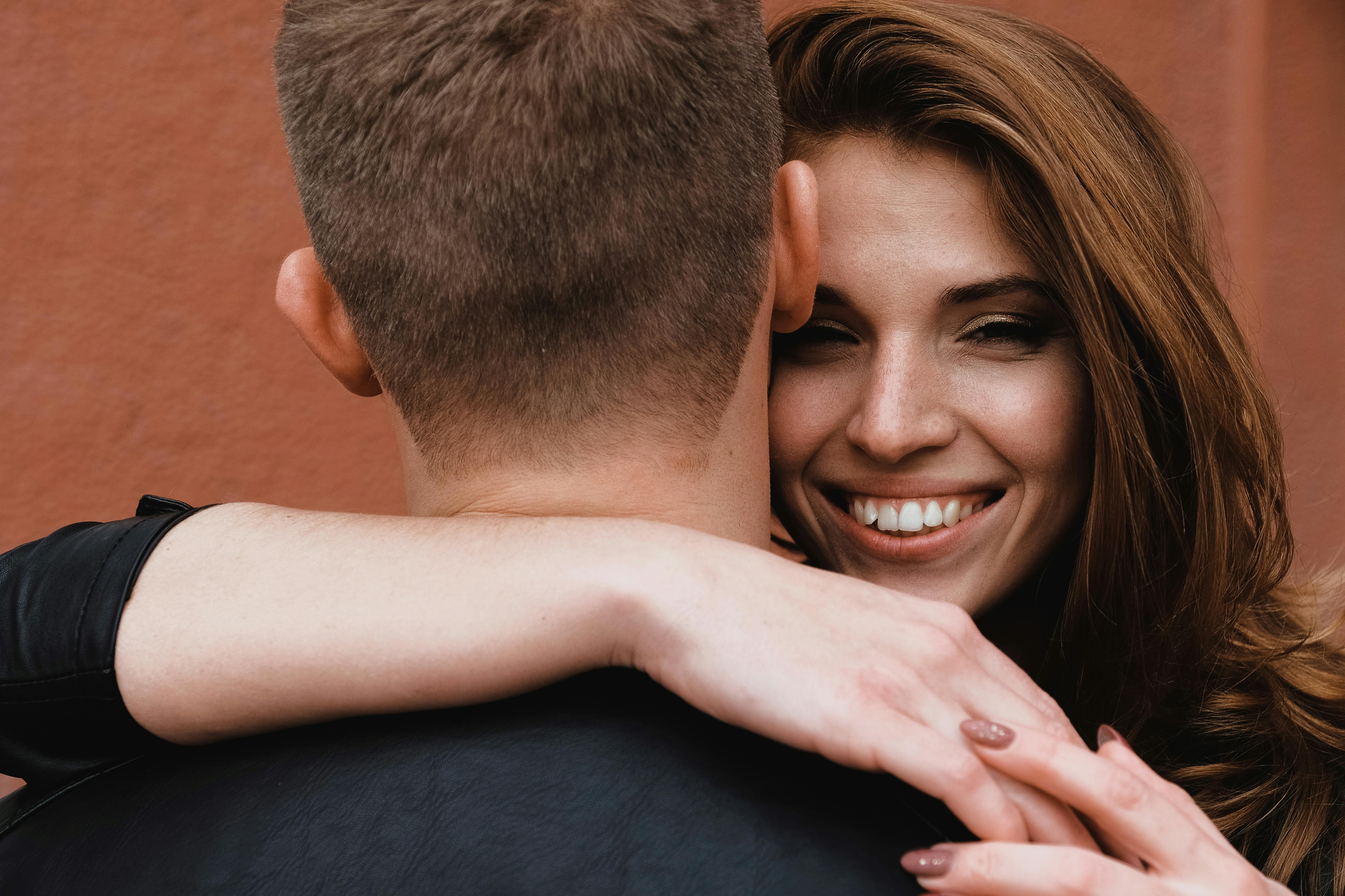 Do Boys Feel Sexual When Hugging a Girl Intimately?
