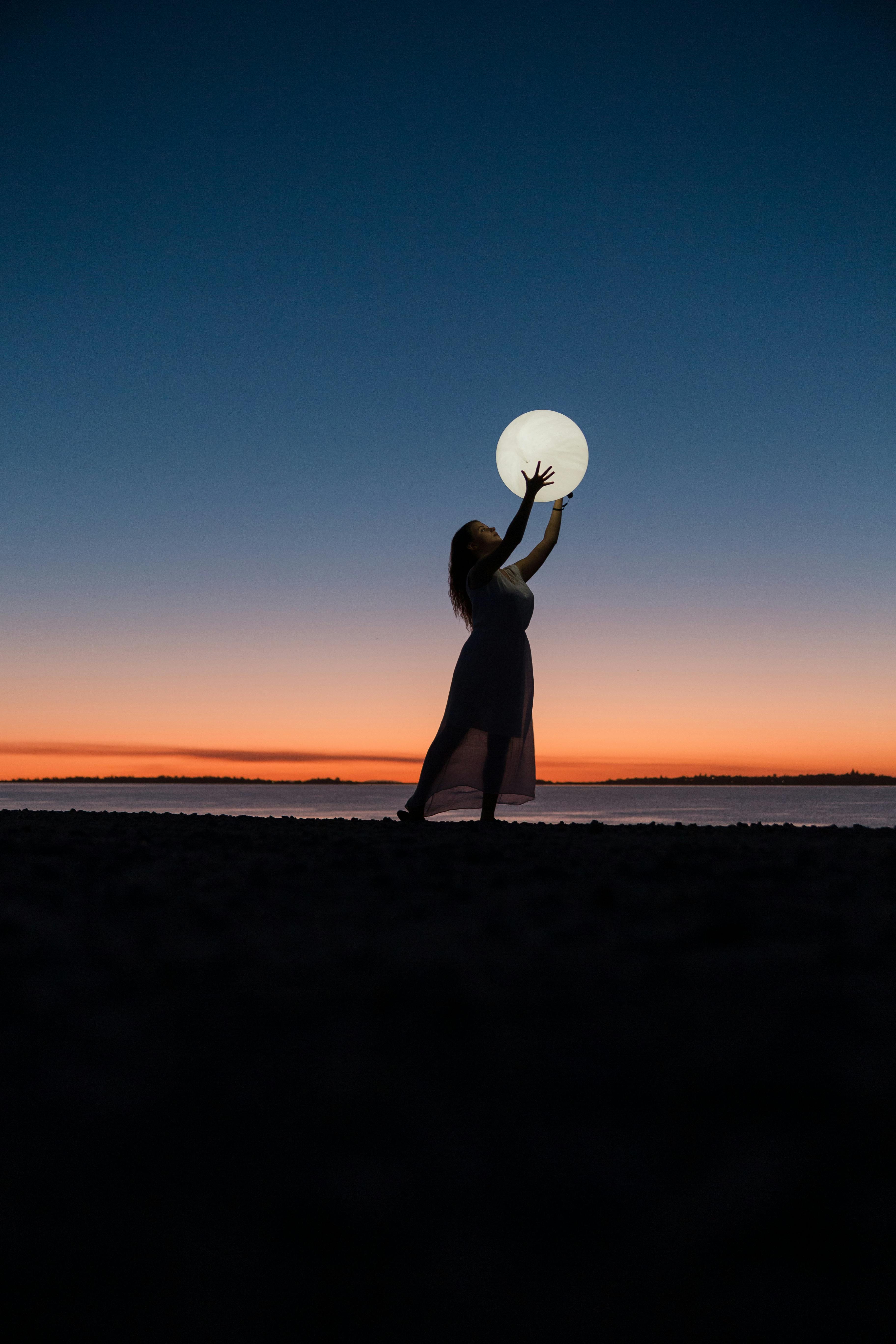 Period on Full Moon Spiritual Meaning